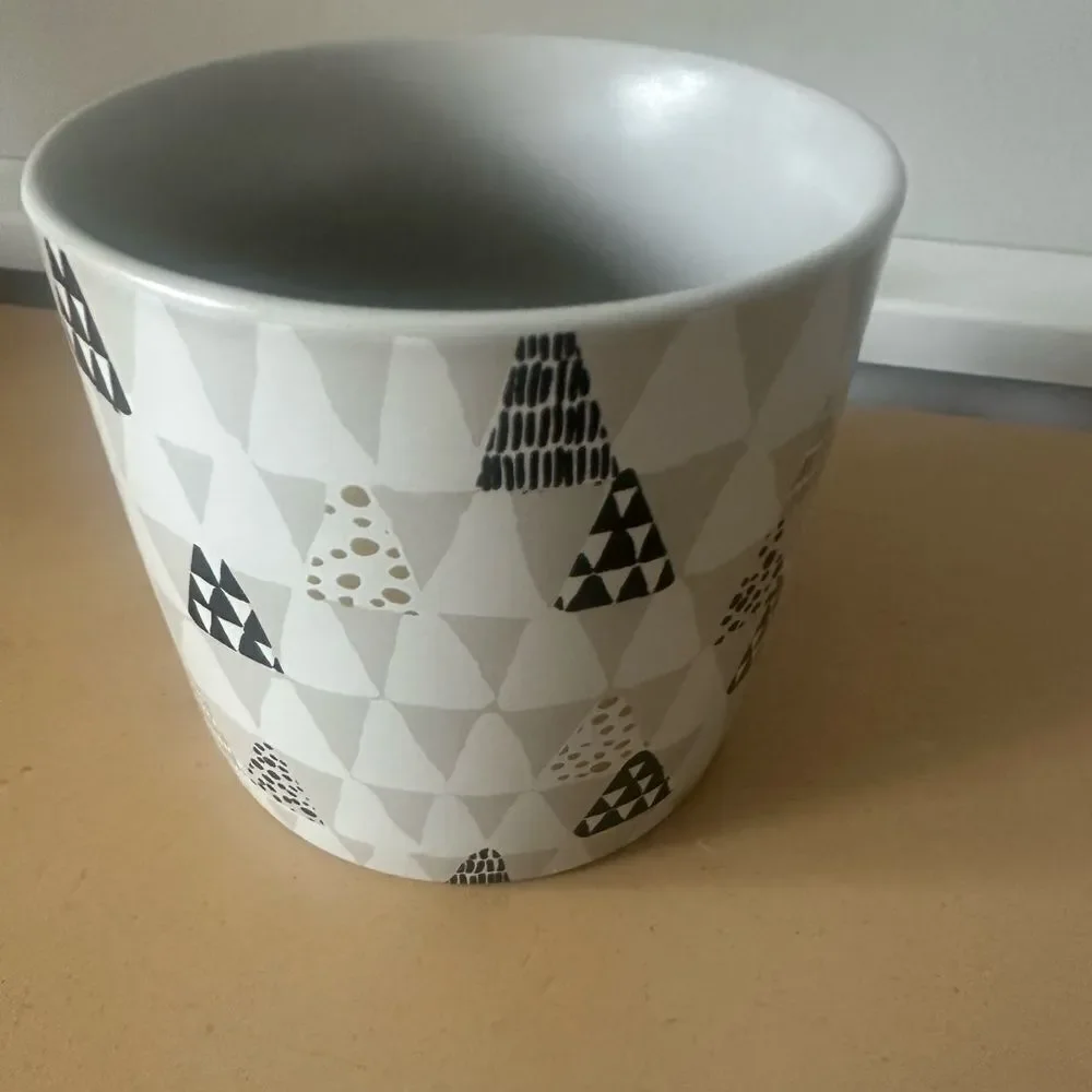 Starbucks 2016 Gray Christmas Tree Holiday Coffee Mug